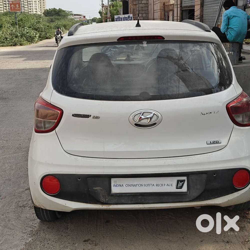 Hyundai Grand I10 Sportz 2017 Diesel