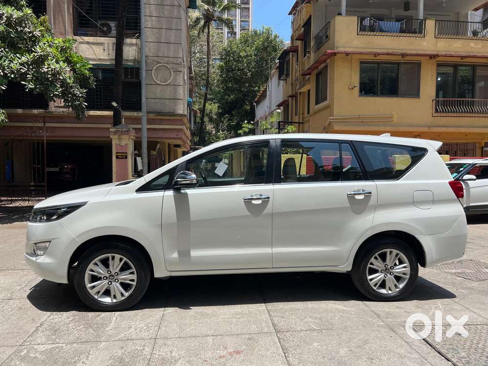 Toyota Innova Crysta 2.8z Automatic, 2016, Diesel