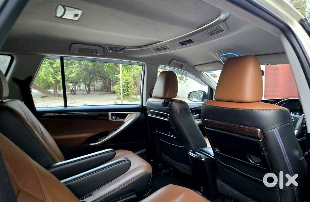 Toyota Innova Crysta [ ] 2.4 Zx At 7 Str, 2019, Petrol