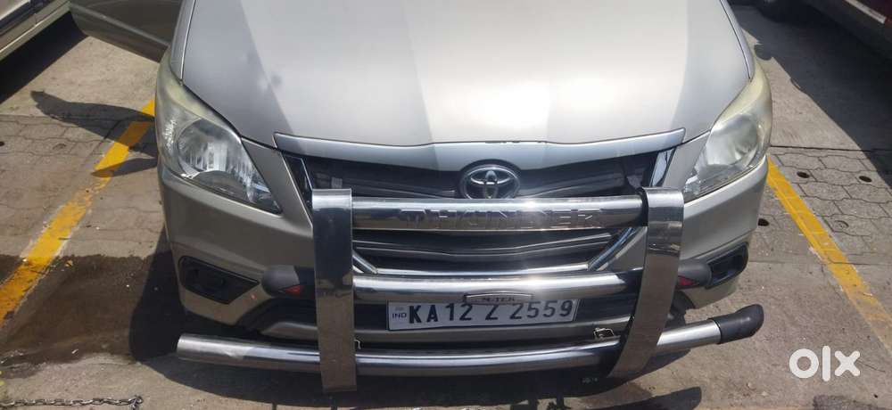 Toyota Innova 2.5 G (diesel) 8 Seater, 2014, Diesel