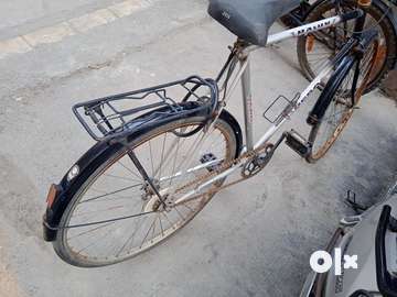 Hero hawk hot sale cycle olx