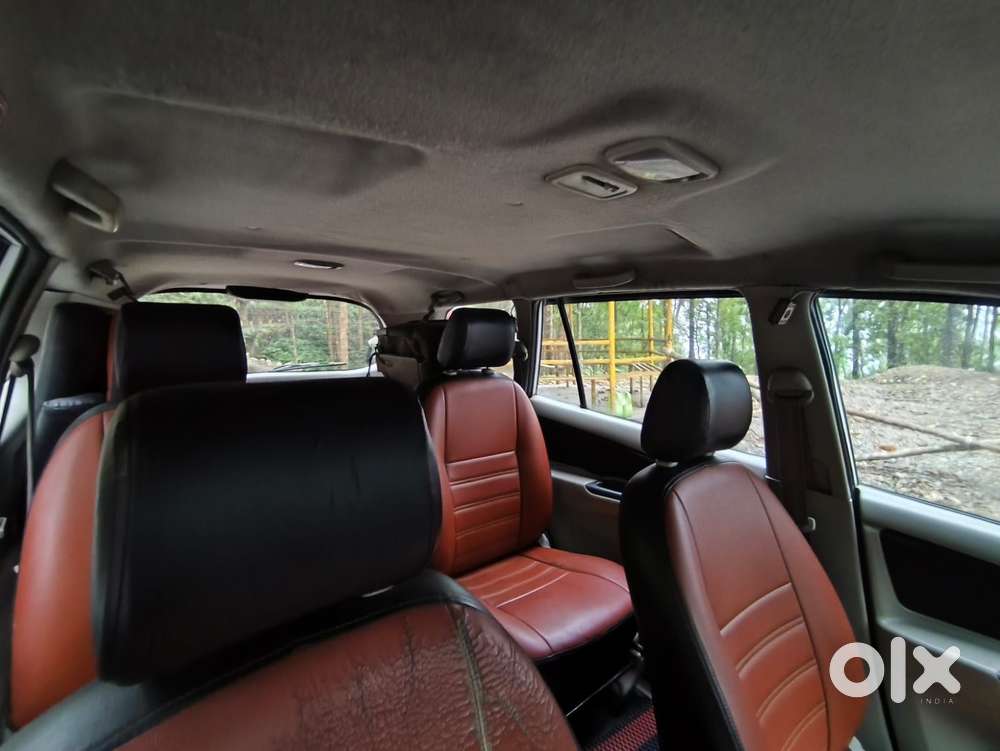 Toyota Innova 2.5 G (diesel) 8 Seater, 2014, Diesel