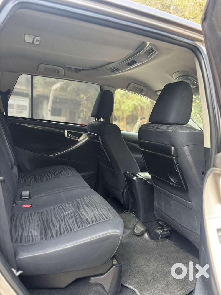 Toyota Innova Crysta 2.4 V 8 Str, 2018, Diesel