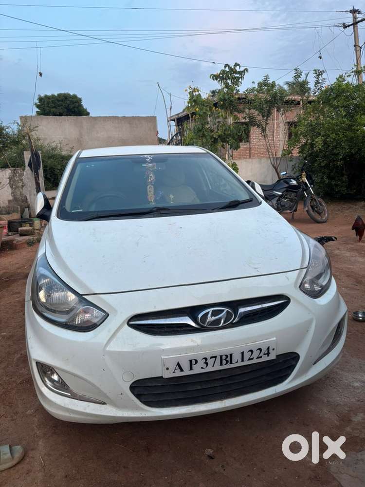 Hyundai Verna 2012 Diesel 102450 Km Driven