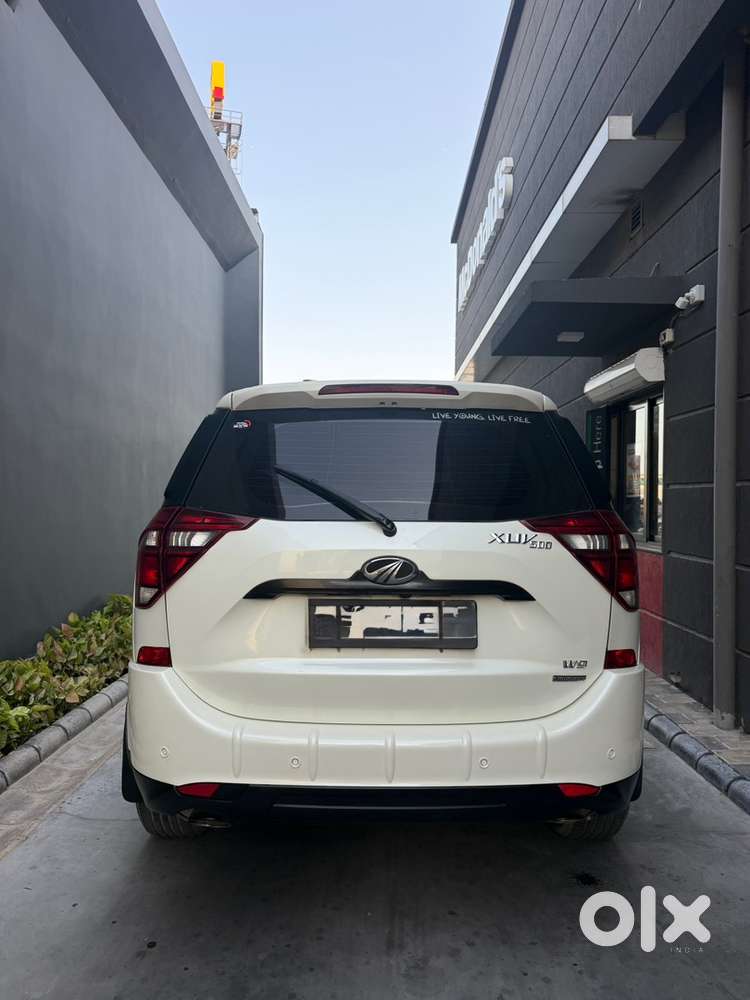 Mahindra Xuv500 Diesel 2021 Bs6 At Sunroof