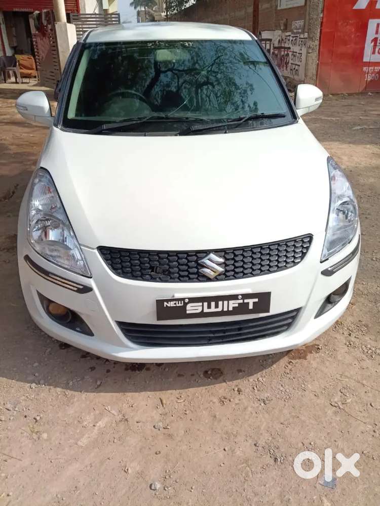 Maruti Suzuki Swift 2013 Diesel 82032 Km Driven