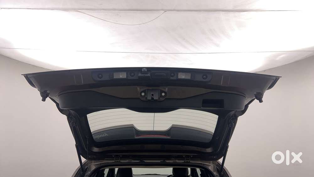 Nissan Magnite 1.0 Xv Premium Turbo Cvt (o), 2021, Petrol