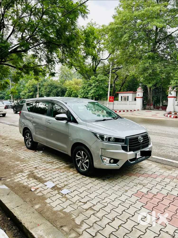 Innova Crysta 2023 1st Onwer Diesel Manual Vip Number Included