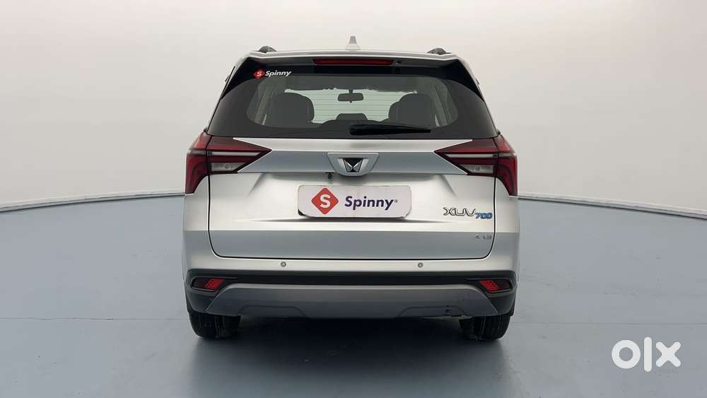 Mahindra Xuv700 2.0 Ax 3 Petrol At 5 Str, 2021, Petrol