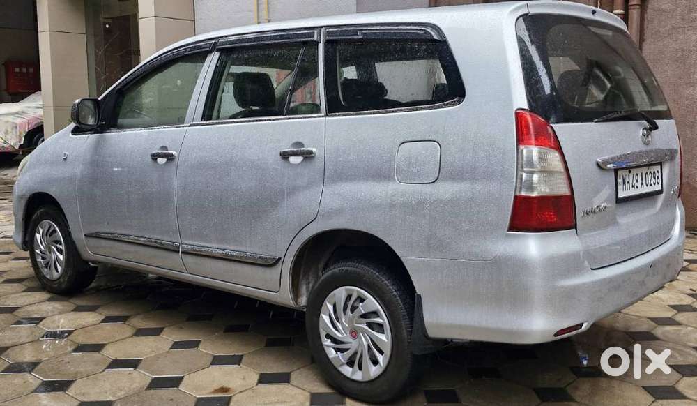 2011 Toyota Innova 2.5g 8str Diesel Manual