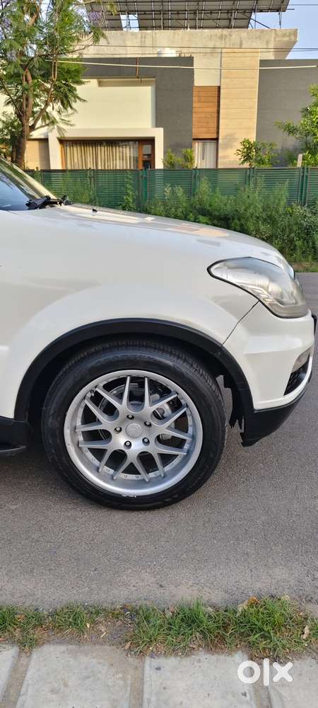Mahindra Rexton, 2013, Diesel