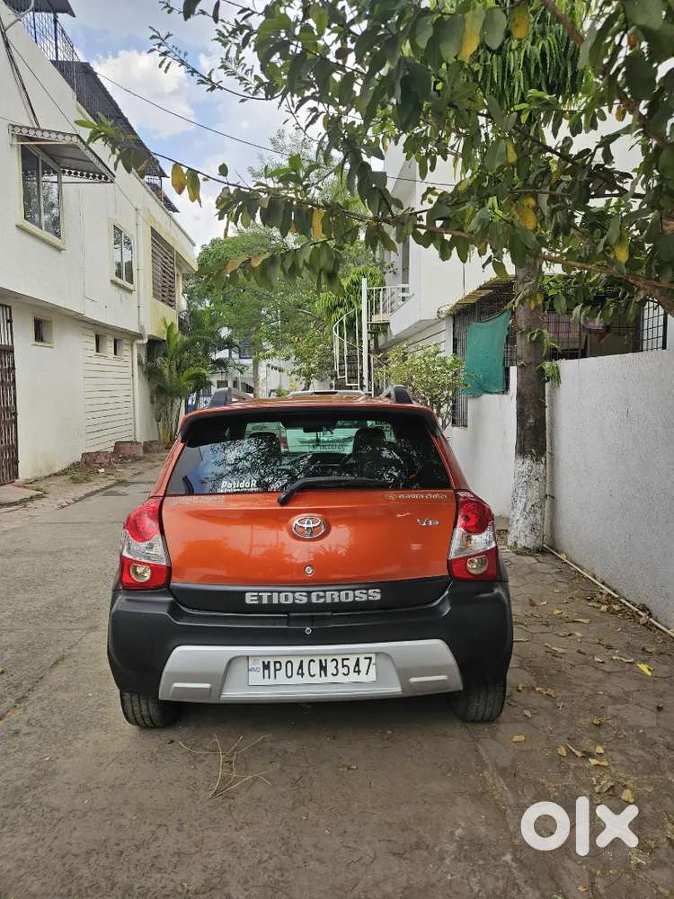 Toyota Etios Cross 2014 Diesel Well Maintained