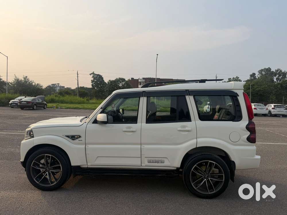 Mahindra Scorpio Classic 2.2 S 11 Mt 7 Str, 2018, Diesel