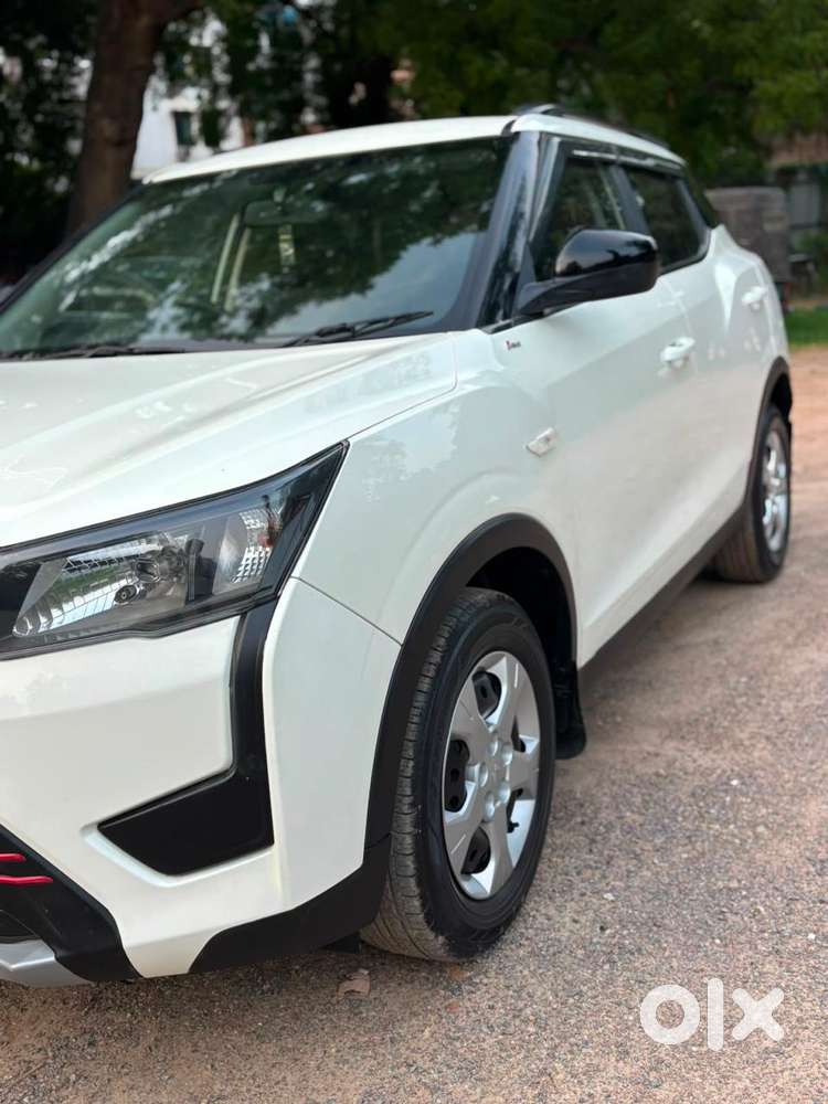 Mahindra Xuv300 W6, 2024, Petrol
