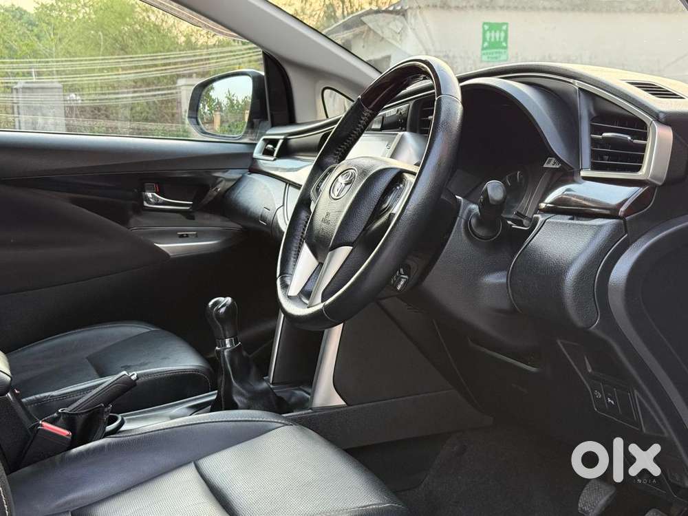 Toyota Innova Crysta [2020-ongoing] 2.4 Zx 7 Str, 2022, Diesel