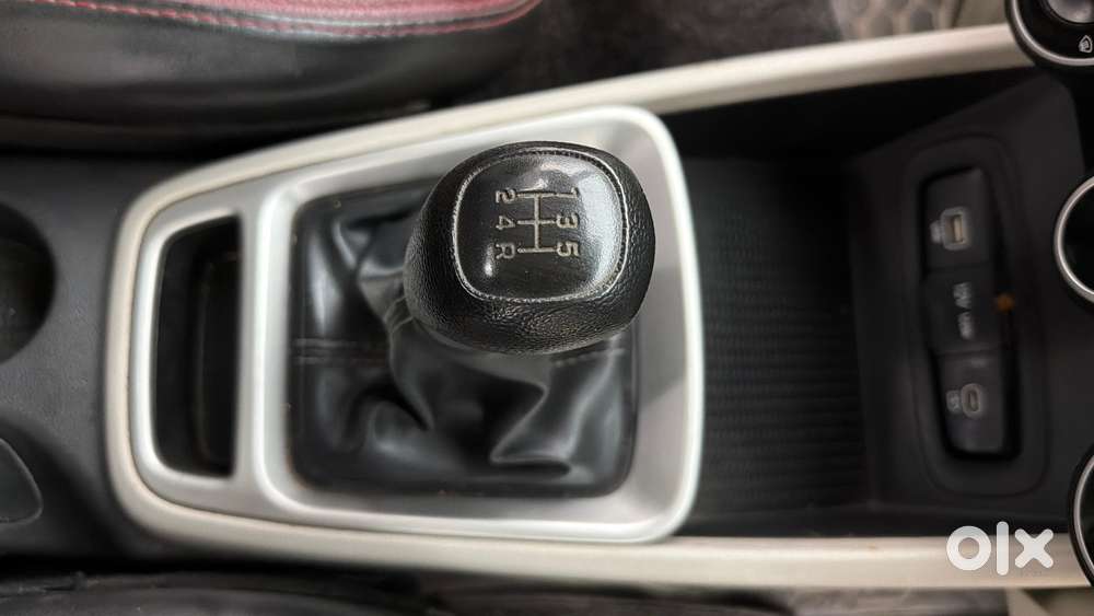 Hyundai Venue [2022-ongoing] 1.2 S, 2023, Petrol