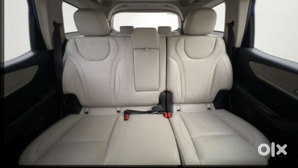 Mahindra Xuv700 2.2 Ax 7 Diesel At Luxury Pack Str, 2021, Diesel