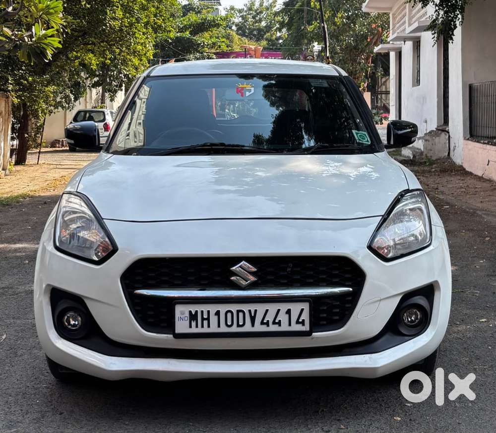 Maruti Suzuki Swift Vxi + Manual, 2022, Petrol