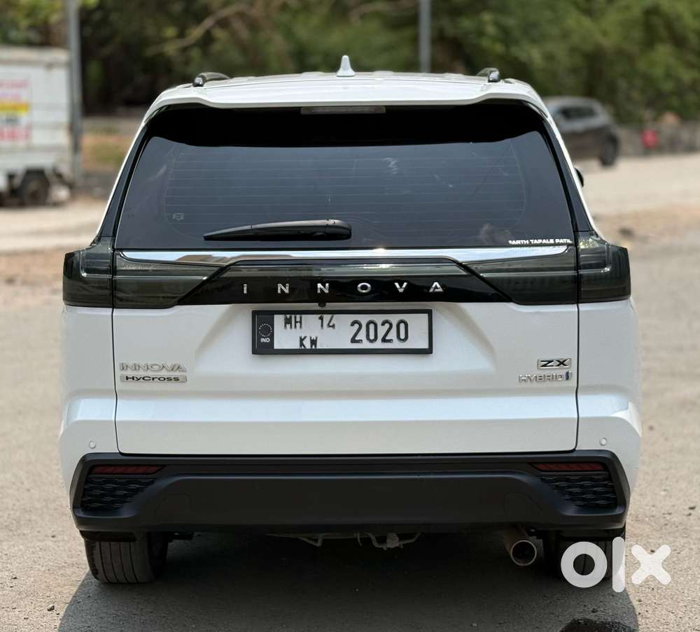 Toyota Innova Hycross 2.0 Zx Hybrid 7 Str, 2023, Petrol