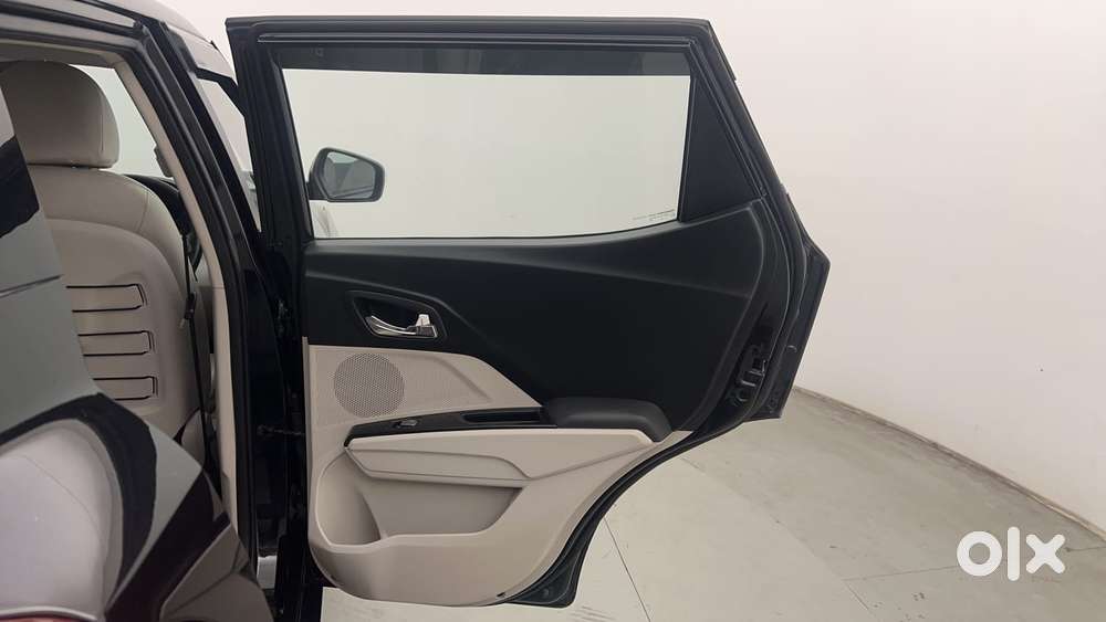 Mahindra Xuv300 W8 Option Diesel, 2020, Diesel
