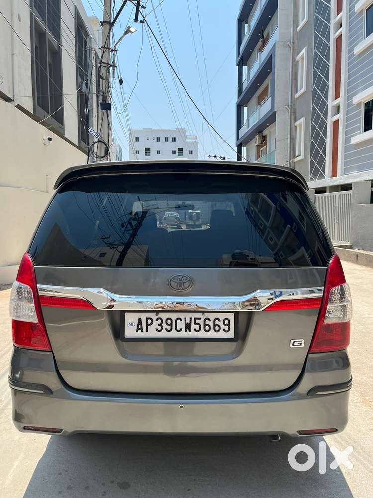 Toyota Innova 2.5 G (diesel) 8 Seater, 2014, Diesel