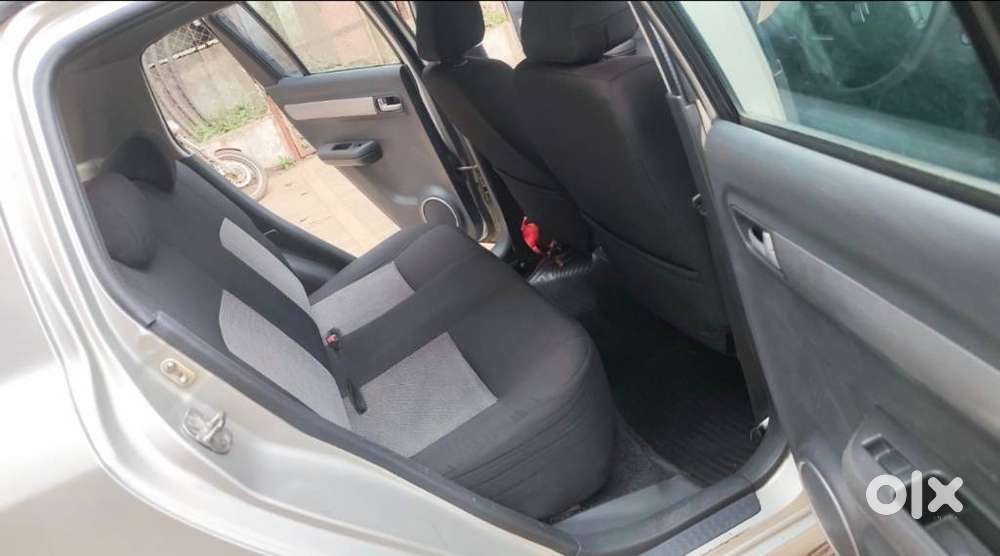 Maruti Suzuki Swift Vxi + Manual, 2009