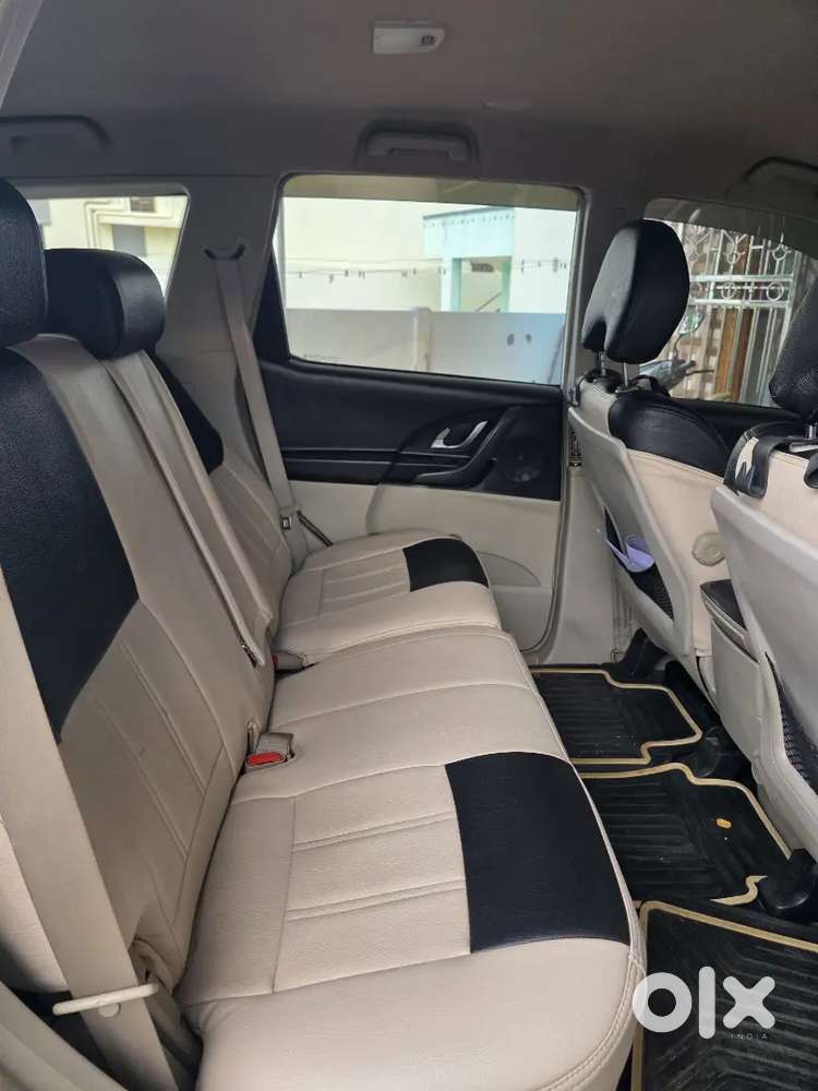 Mahindra Xuv500 Diesel W6 2018