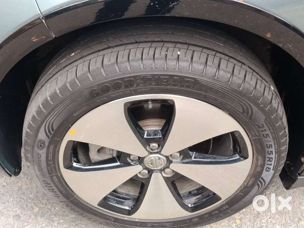 Mg Windsor Ev Essence, 2025, Electric