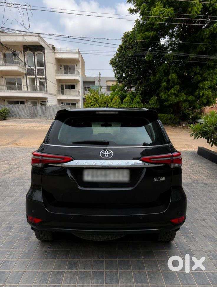 Toyota Fortuner 2022 Diesel Well Maintained