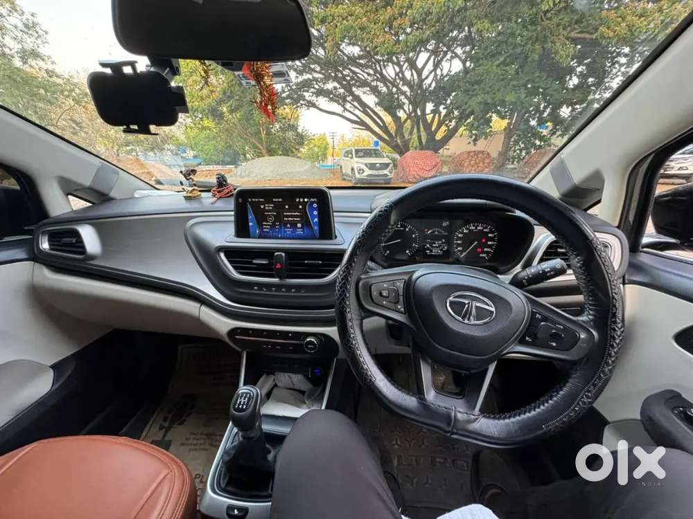 Tata Altroz Xz