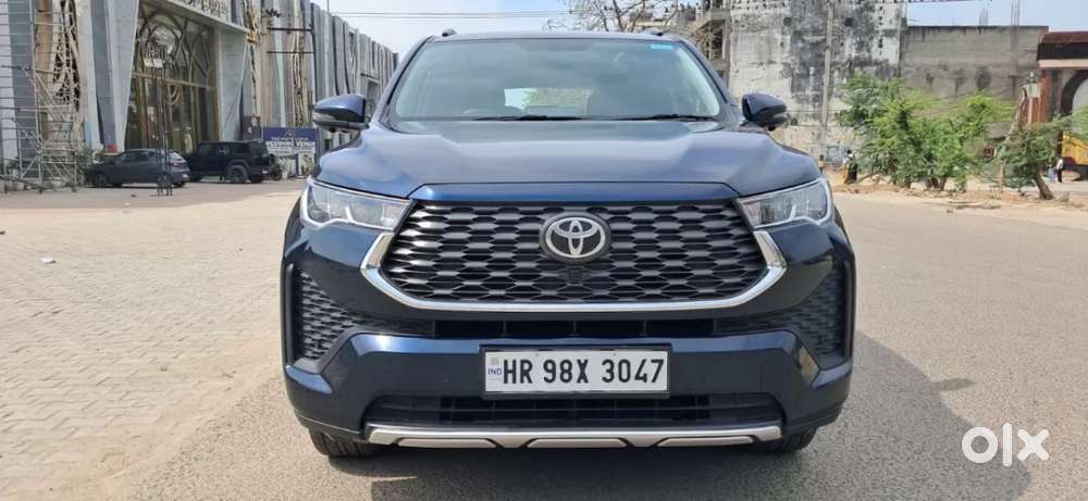 Toyota Innova Hycross 2.0 Vx Hybrid 8 Str, 2025, Petrol