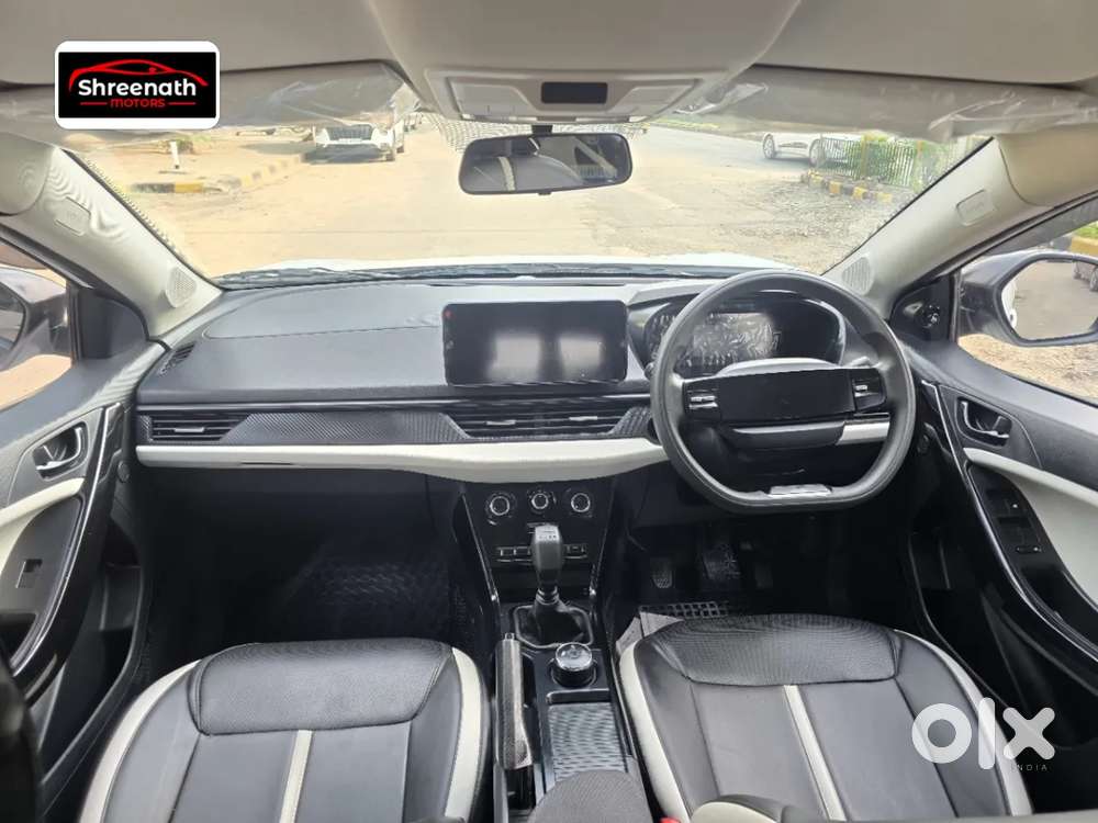 Tata Nexon Smart Plus1.2 Revotron Petrol 5 Mt, 2025, Diesel