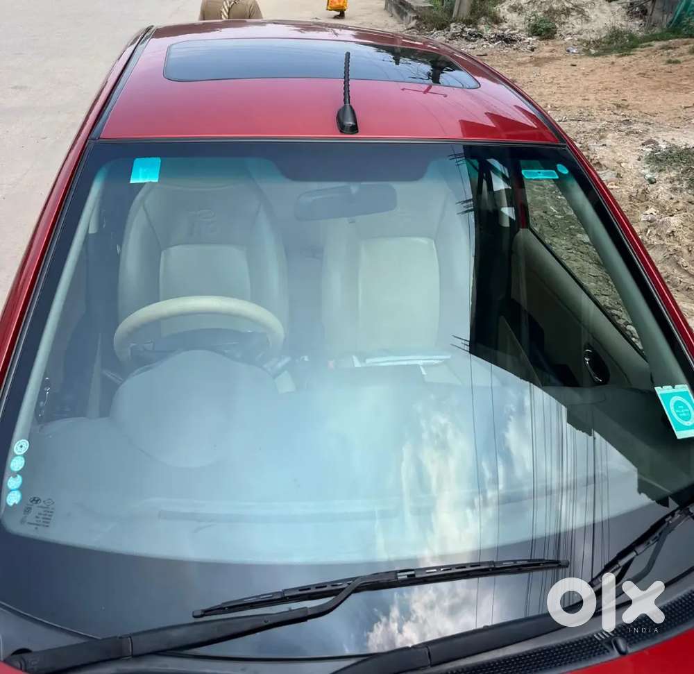 Hyundai I10 Asta 2011 Sunroof Automatic