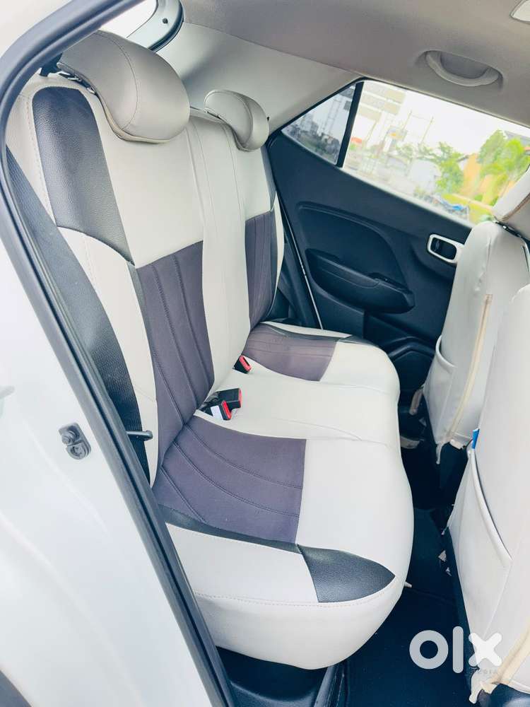 Hyundai Venue 1.2 S (o), 2021, Petrol