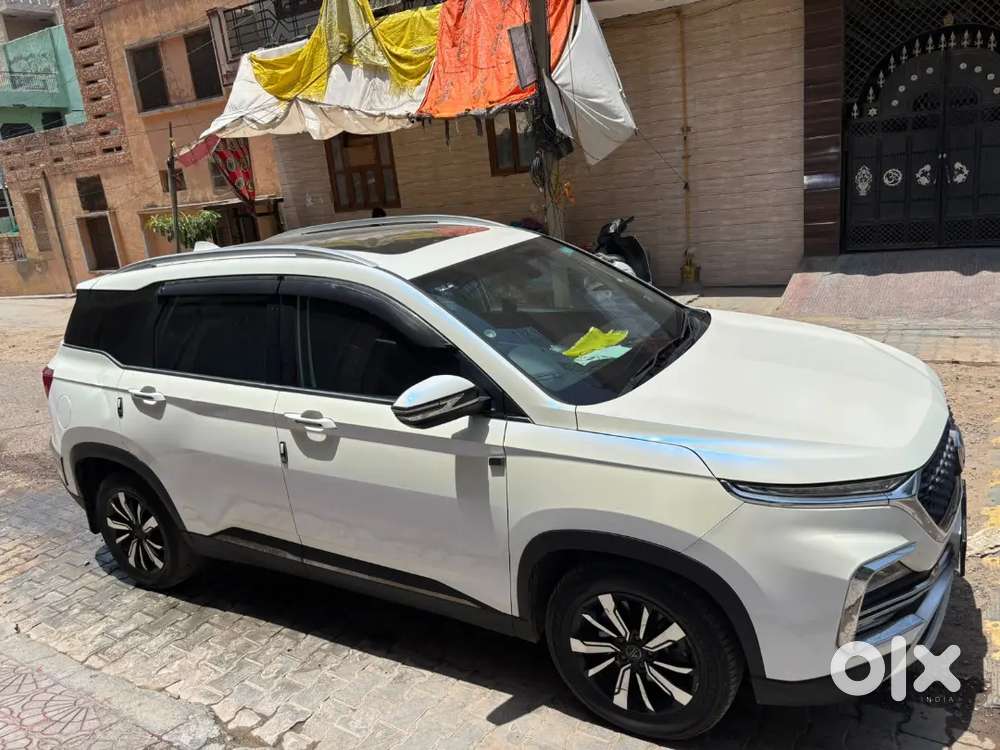 Addition White Wrap On Car
