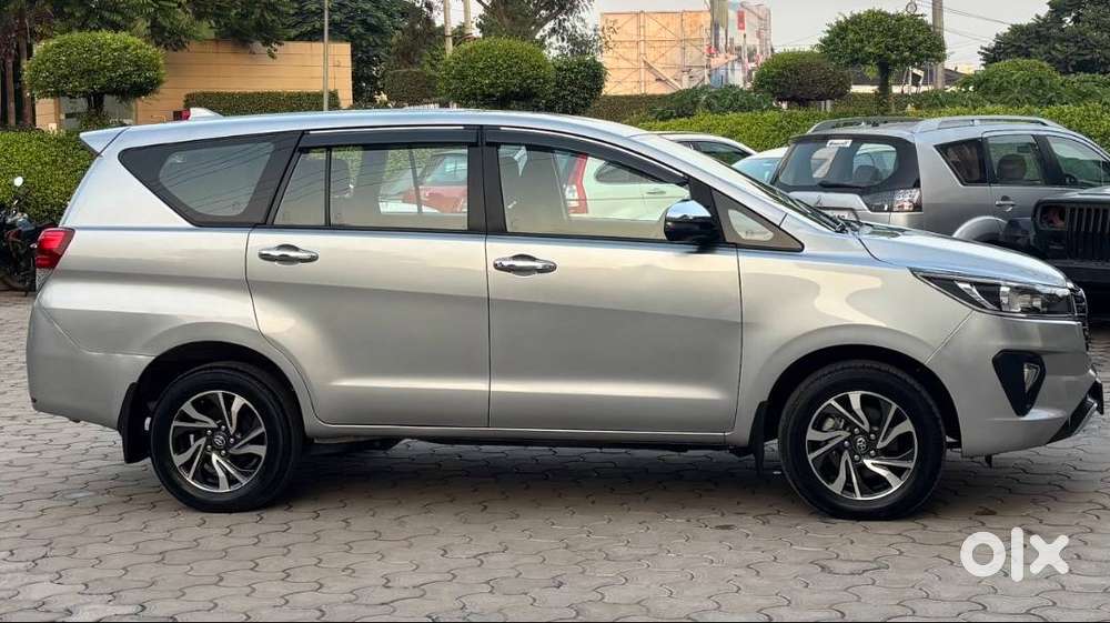 Toyota Innova Crysta Gx 2022