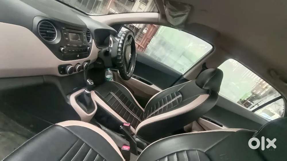 Hyundai Xcent 2015 Petrol 130000 Km Driven