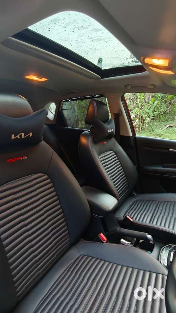 Kia Sonet 2023 Petrol Well Maintained With Extended Warranty