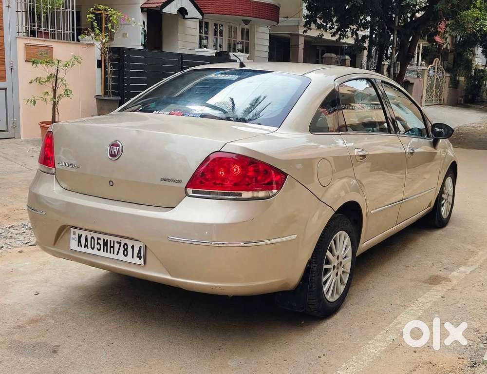 Fiat Linea Emotion Pk 1.4, 2010, Petrol