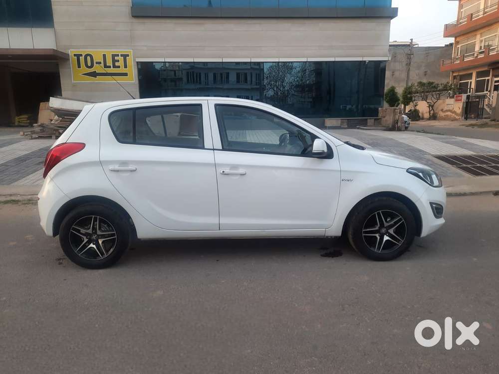Hyundai I20 2012-2014 Magna Optional 1.2, 2012, Petrol