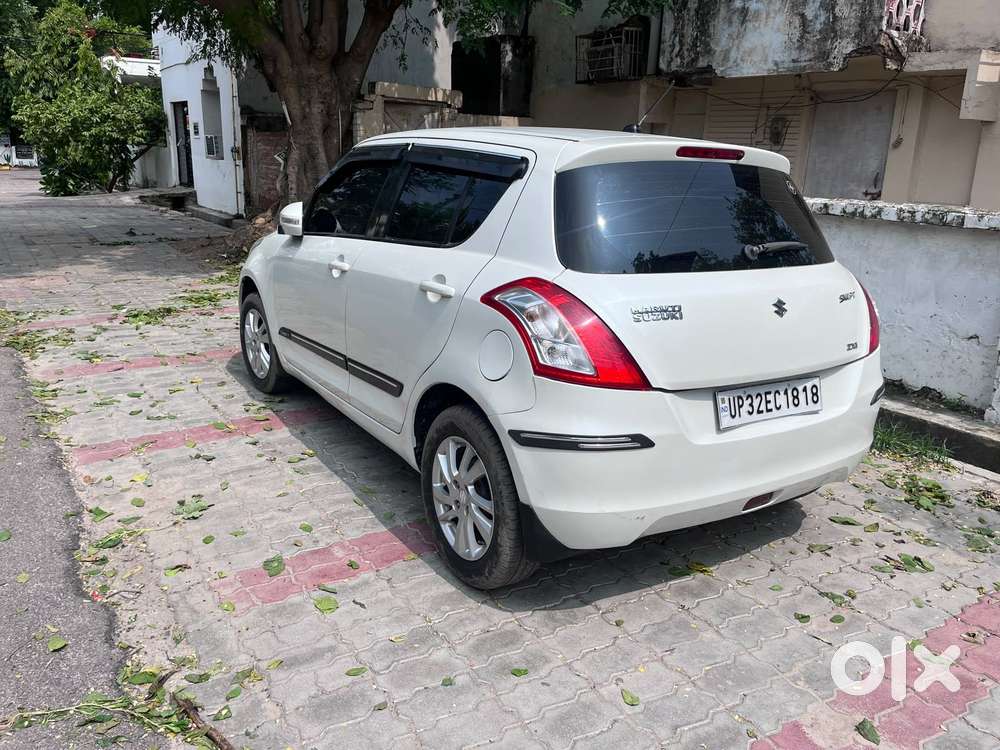 Maruti Suzuki Swift Vvt Zxi, 2012, Petrol
