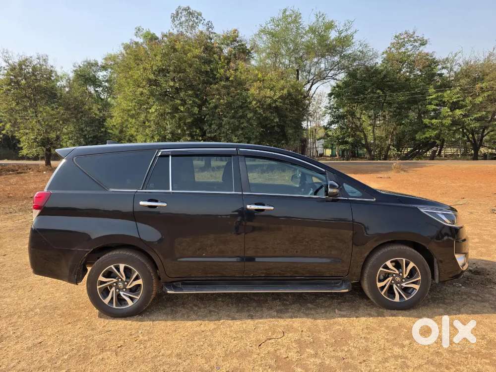 Toyota Innova Crysta 2023 Diesel Well Maintained