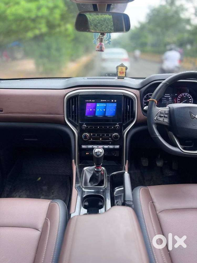 Mahindra Scorpio-n 2.0 Z8 Petrol Mt 7 Str, 2026, Petrol