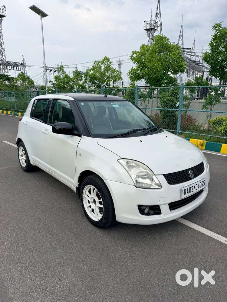Maruti Suzuki Swift Vxi Abs Bsiv, 2009, Petrol
