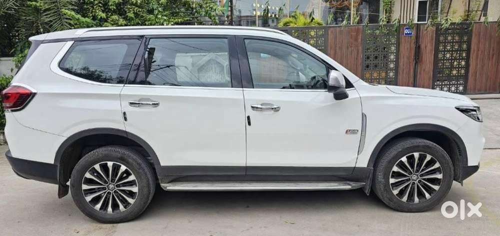 Mg Gloster Diesel 2021 Km Driven