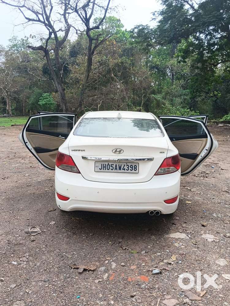 Hyundai Verna Petrol 2014