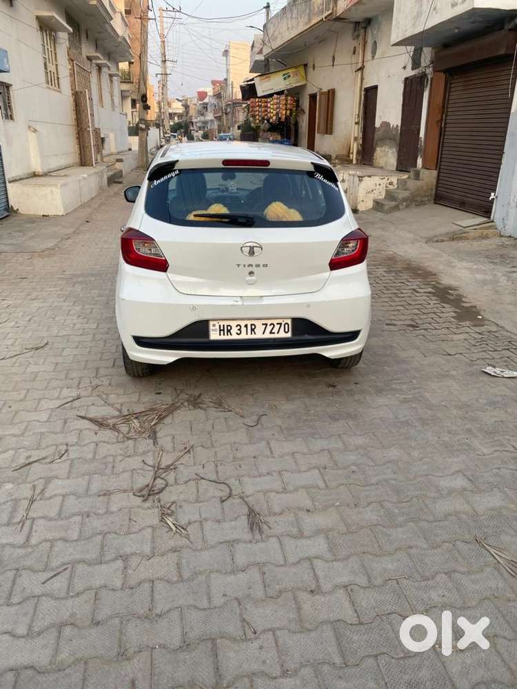 Tata Tiago Pure Petrol New Condition