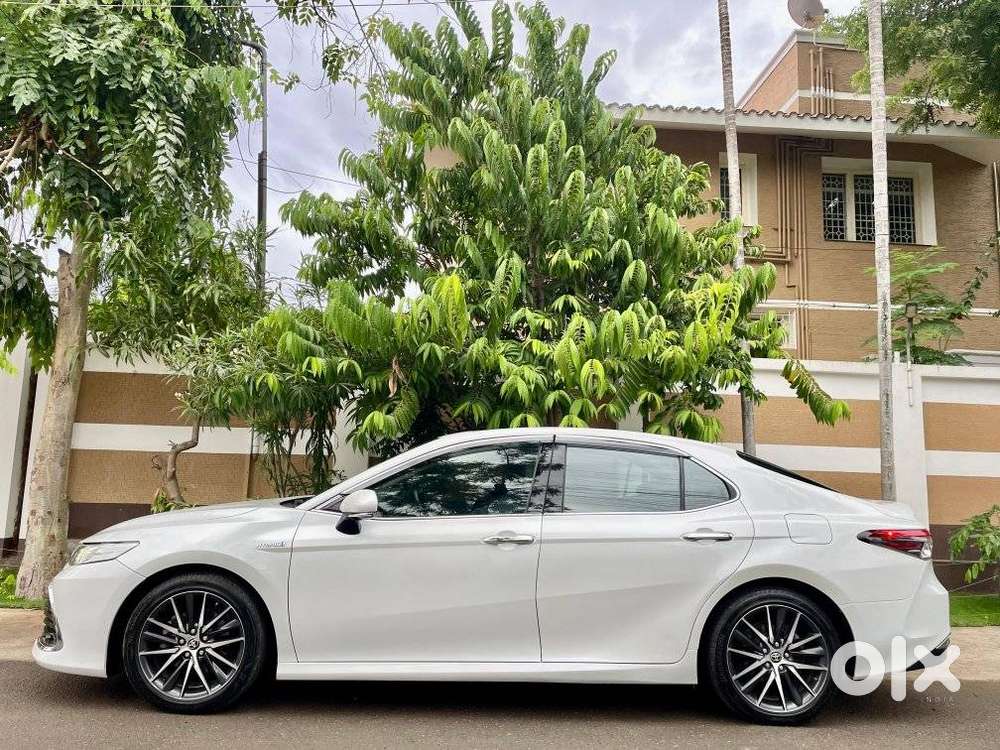 Toyota Camry 2.5 Hybrid, 2022, Petrol