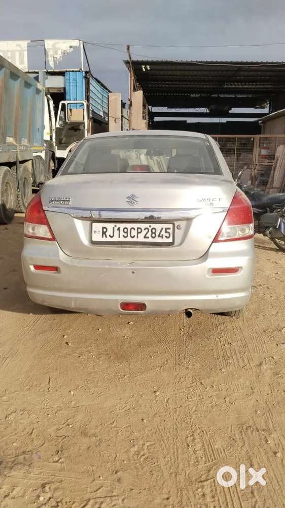 मारुति सुजुकी स्विफ्टओके कंडीशन  इंश्योरेंस रनिंग 2030 तक आरसी वैलिड