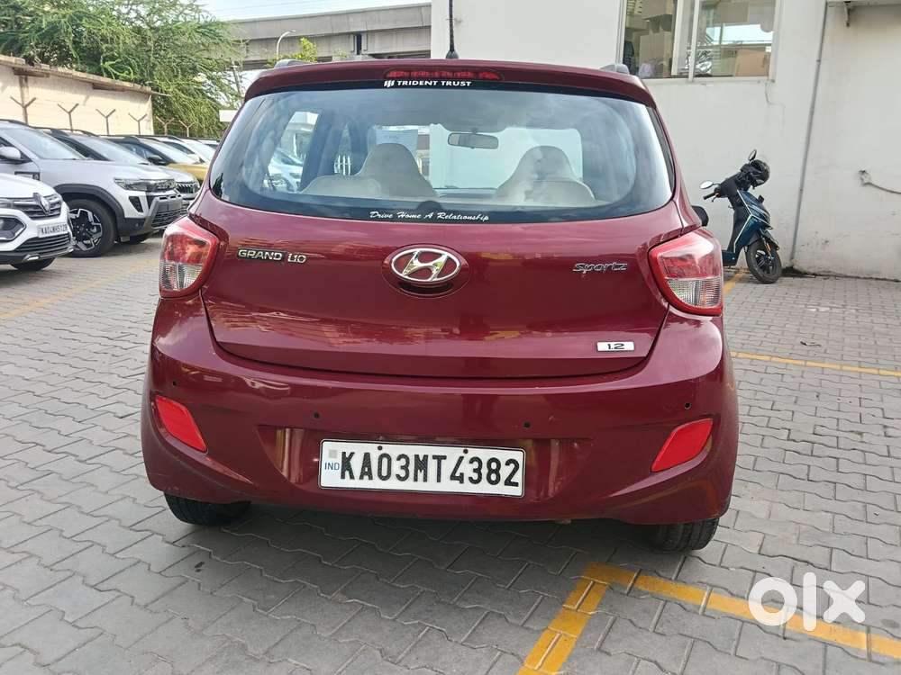 Hyundai Grand I10 Sportz, 2014, Petrol